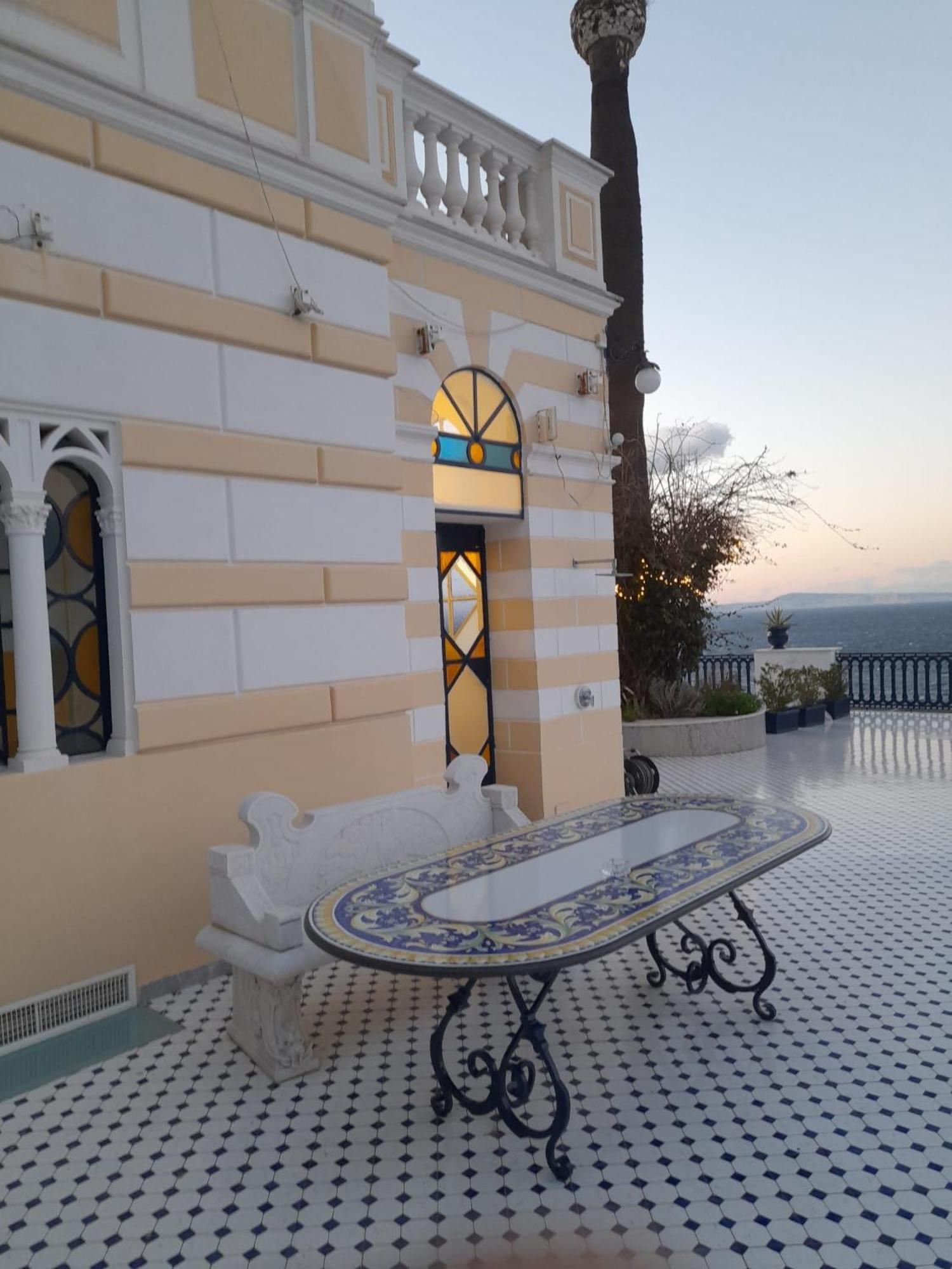 Villa La Terrazza Suites Sorrento Luaran gambar