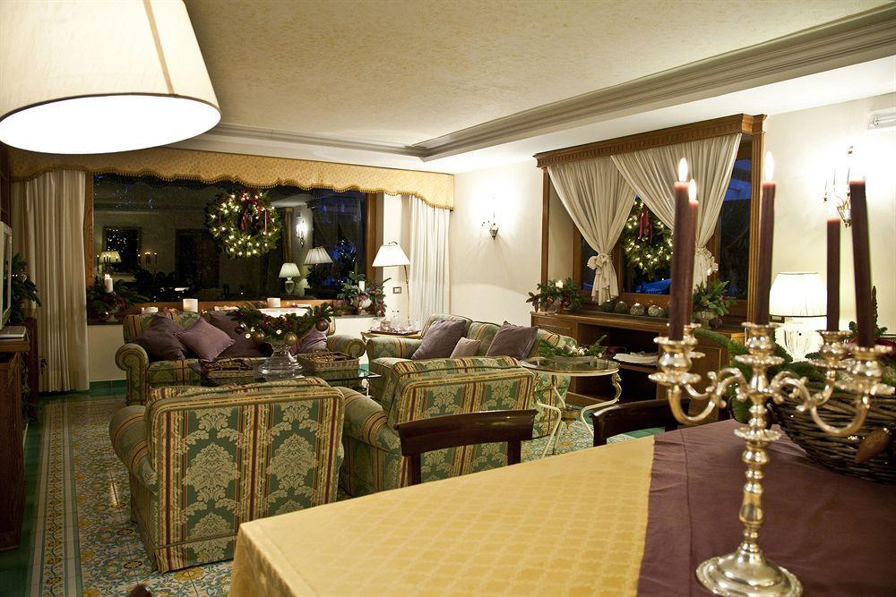 Villa La Terrazza Suites Sorrento Luaran gambar