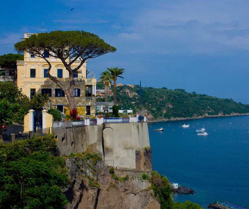 Villa La Terrazza Suites Sorrento Luaran gambar