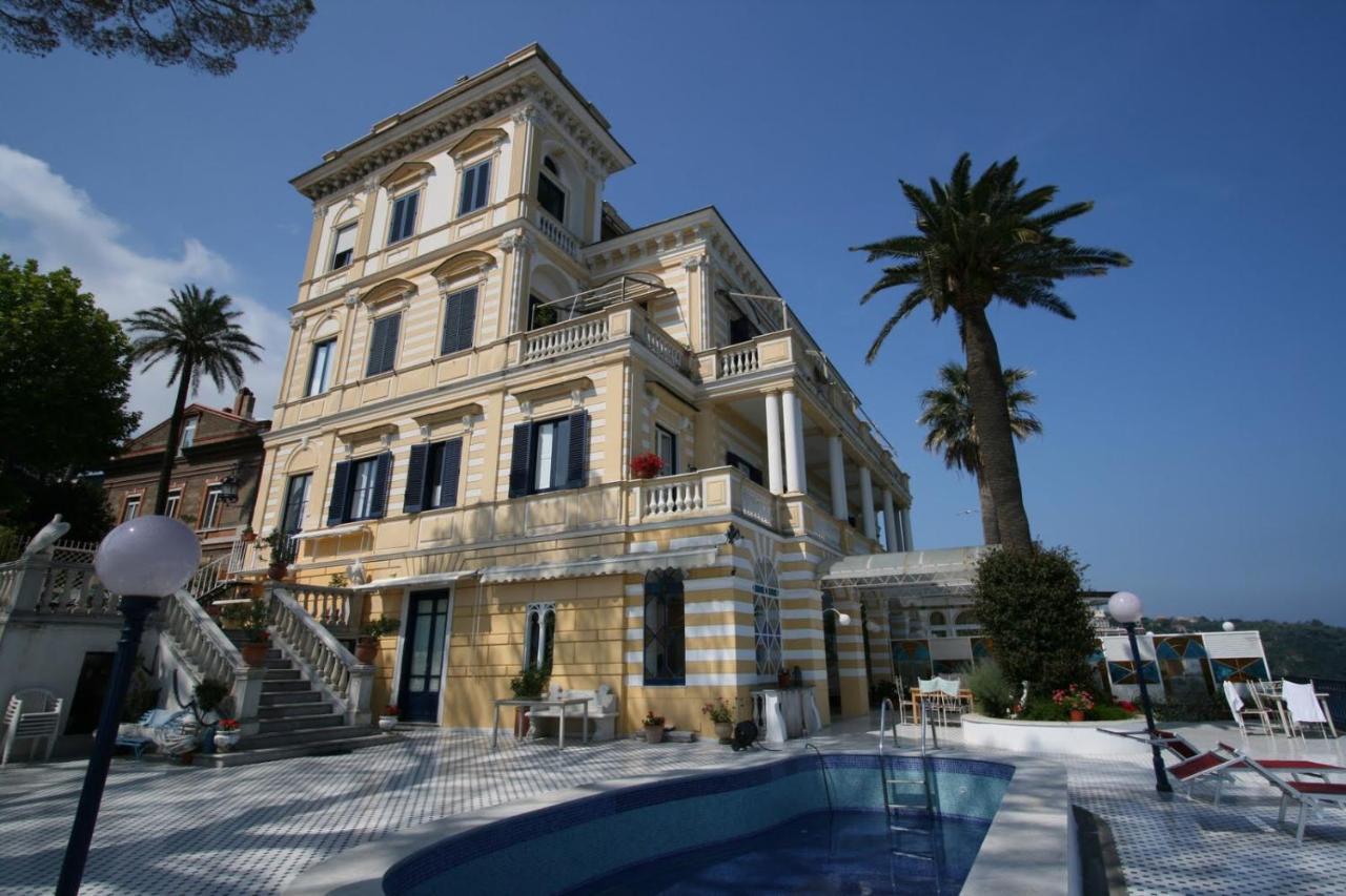 Villa La Terrazza Suites Sorrento Luaran gambar