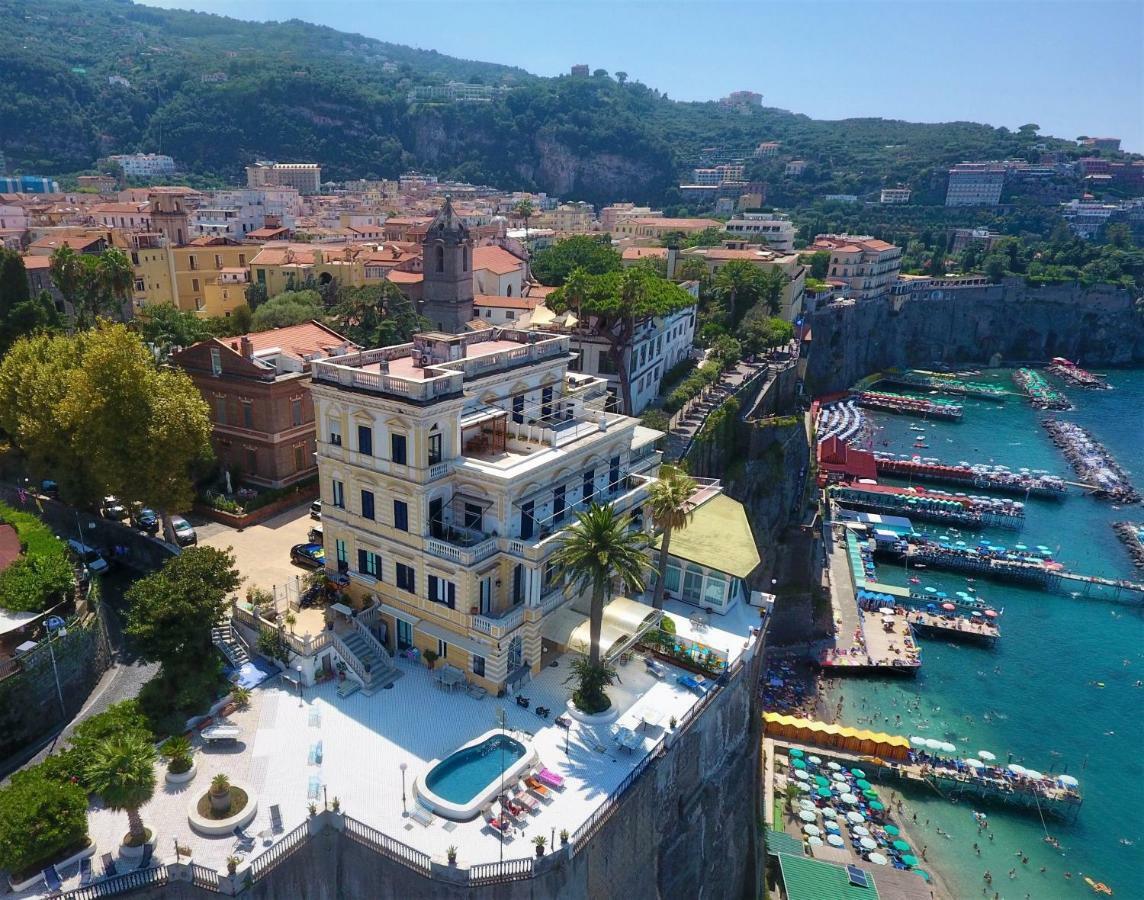 Villa La Terrazza Suites Sorrento Luaran gambar