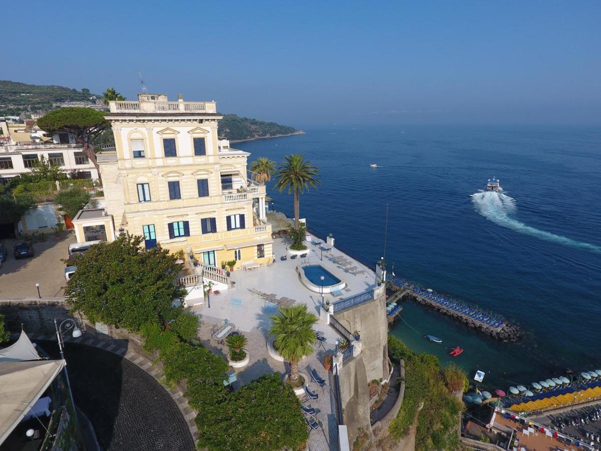 Villa La Terrazza Suites Sorrento Luaran gambar